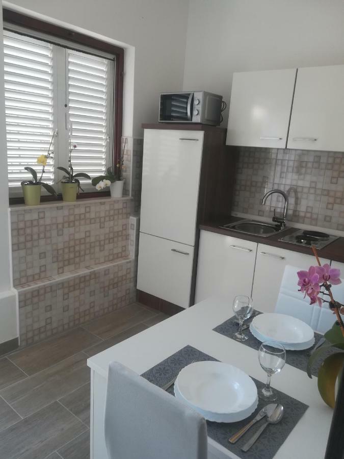 Gojko Apartment Sali